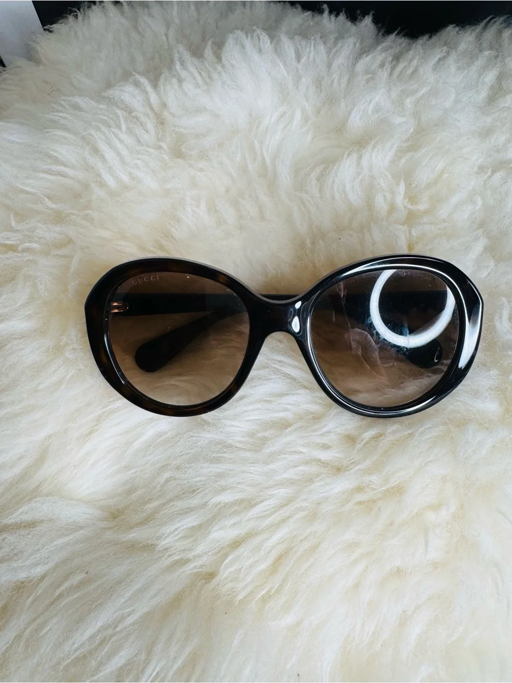 Original Gucci Oversized Tortoiseshell Sunglasses with Brown GradientLes